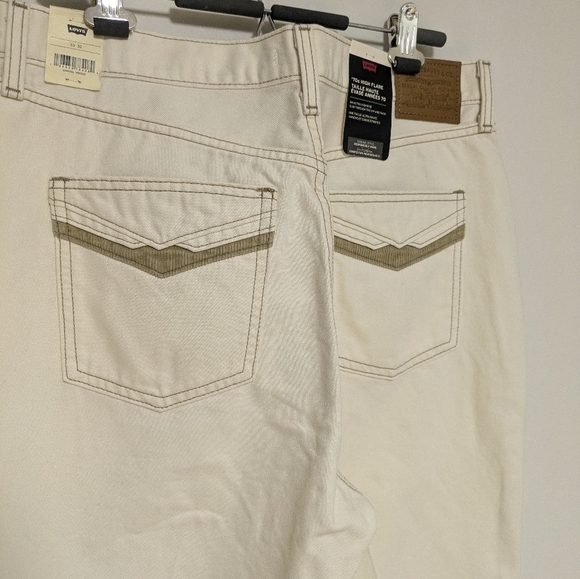 Levi's Cream Flare & Wide Leg Jeans - Picture 5 of 10